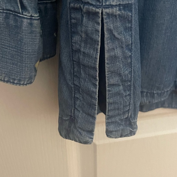 Chico’s Chambray Denim Tunic - Picture 4 of 4